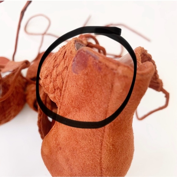 ZARA Braided Leather Suede Strappy
Heel Sandals - Picture 14 of 15